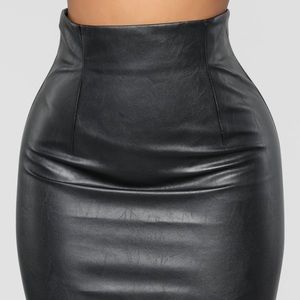 Women Medium Skirt